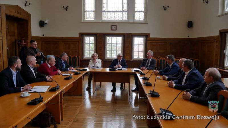 spotkania z wójtami i burmistrzami powiatu lubańskiego